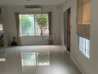 À vendre 4 chambres maison à Thawi Watthana, Bangkok