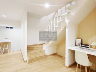 Casa adosada en venta de 3 habitaciones en Khlong Sam Wa, Bangkok