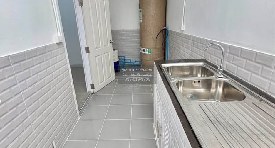 For sale 3 bedrooms townhouse in Sai Mai, Bangkok
