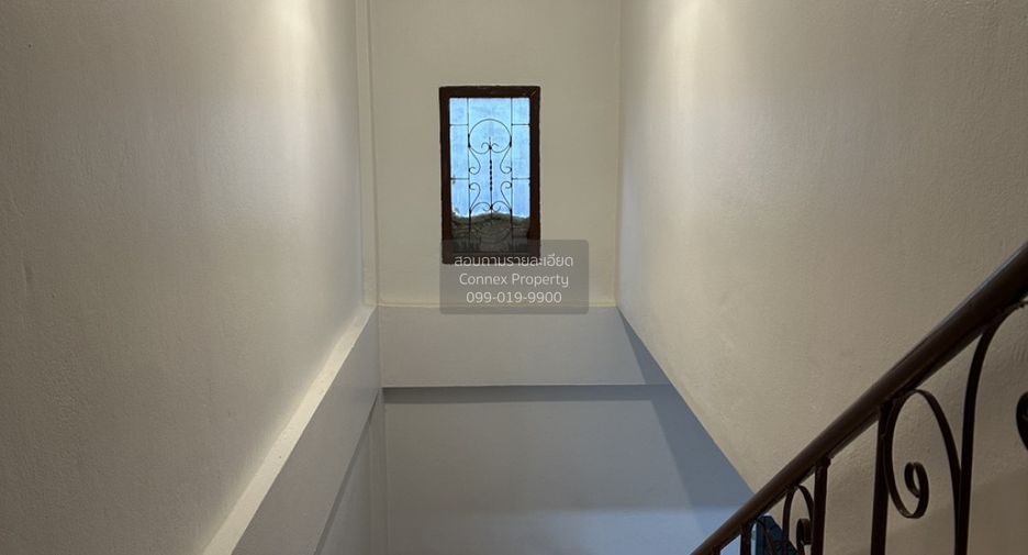 For sale 2 bedrooms townhouse in Min Buri, Bangkok