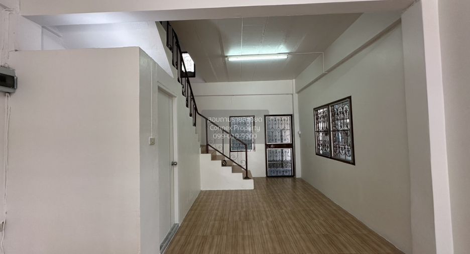 For sale 2 bedrooms townhouse in Min Buri, Bangkok