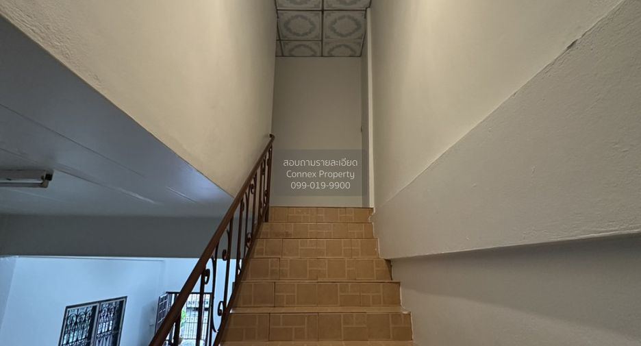 For sale 2 bedrooms townhouse in Min Buri, Bangkok