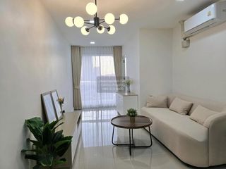 À vendre 2 chambres condo à Din Daeng, Bangkok
