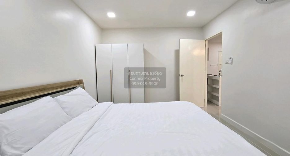 For sale 2 bedrooms condo in Din Daeng, Bangkok