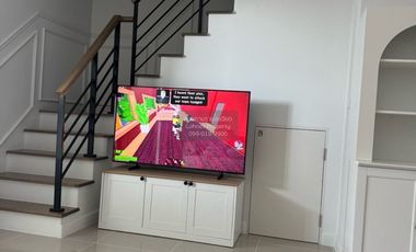 For sale 3 bedrooms townhouse in Don Mueang, Bangkok