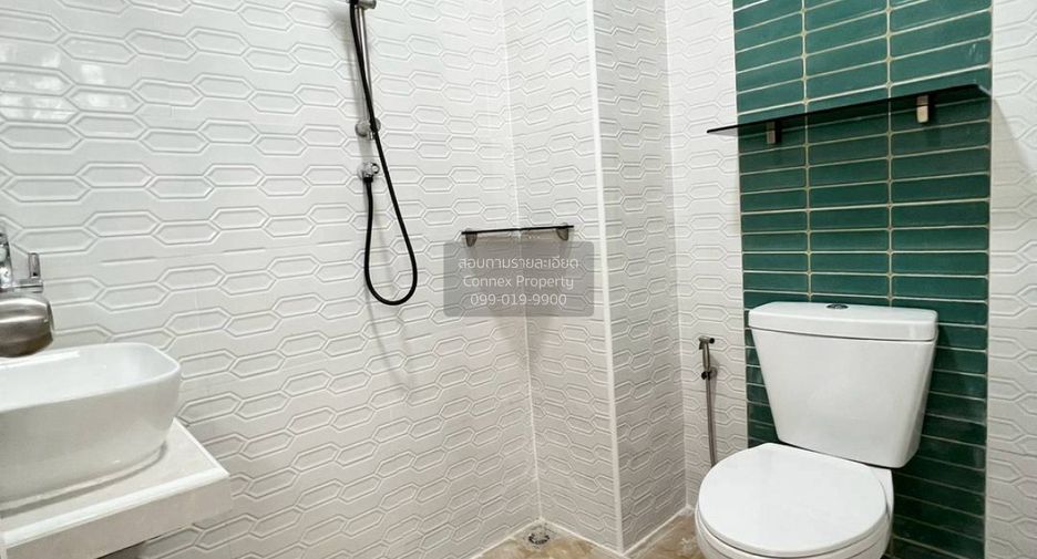 For sale 4 bedrooms townhouse in Bang Bua Thong, Nonthaburi