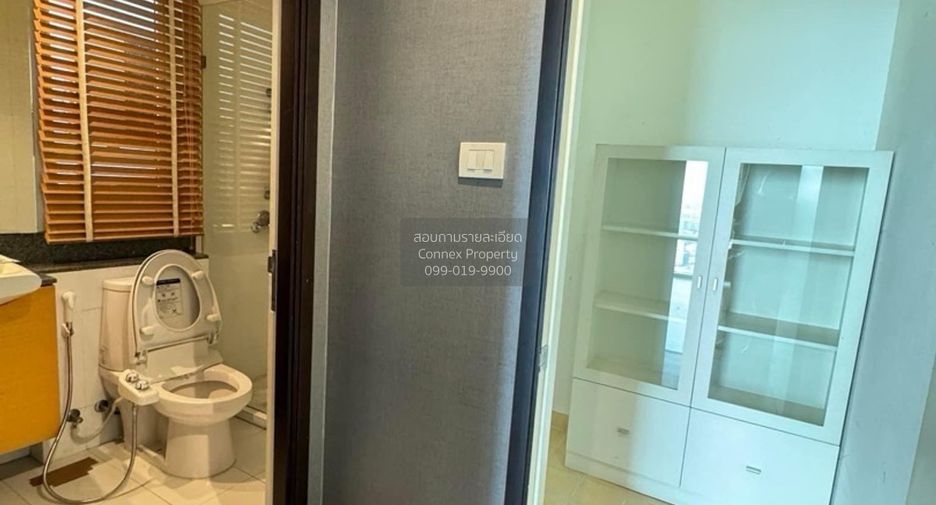 For sale 4 bedrooms condo in Khlong Toei, Bangkok