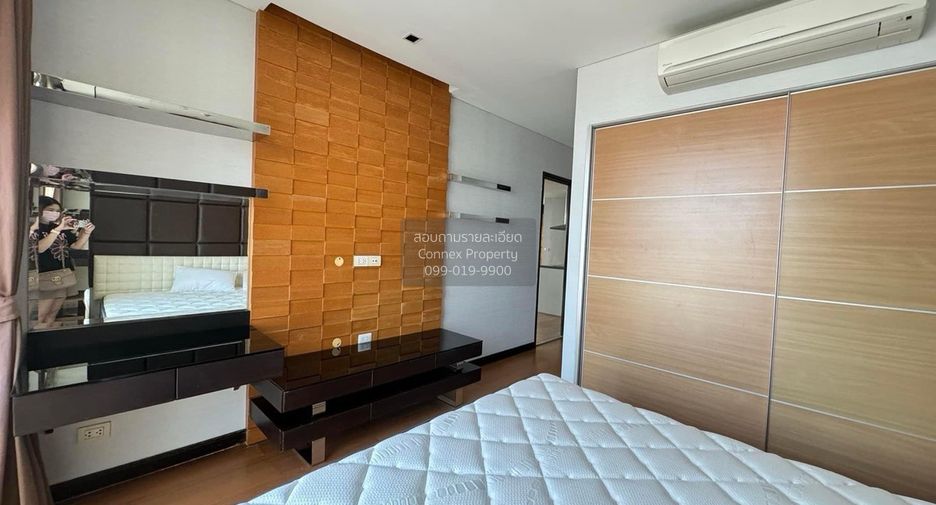 For sale 4 bedrooms condo in Khlong Toei, Bangkok