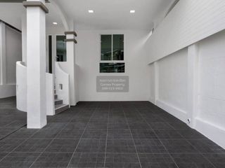 For sale 4 bedrooms townhouse in Don Mueang, Bangkok