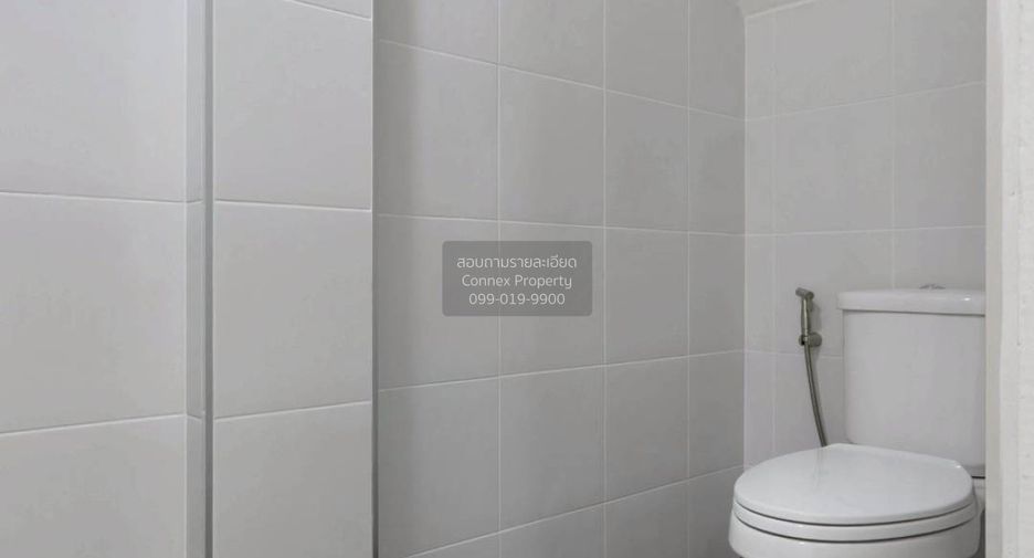 For sale 4 bedrooms townhouse in Don Mueang, Bangkok