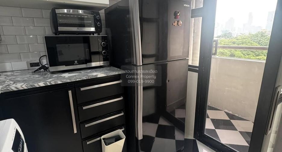 For sale 1 bed condo in Yan Nawa, Bangkok