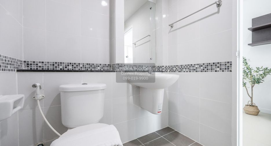For sale 1 bed condo in Mueang Samut Prakan, Samut Prakan