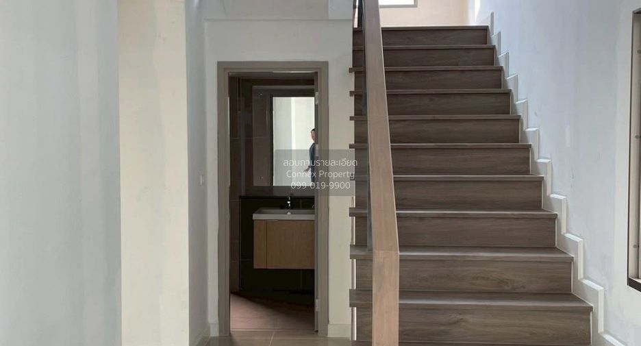 For sale 4 bedrooms house in Saphan Sung, Bangkok