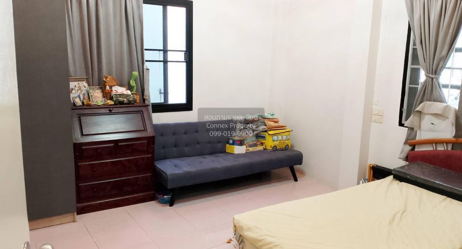 For sale 3 bedrooms townhouse in Bang Bon, Bangkok