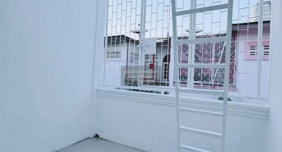 Reihenhaus zum Kauf mit 4 Zimmer in Bang Bon, Bangkok