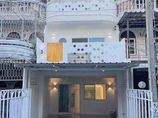 For sale 4 bedrooms townhouse in Bang Bon, Bangkok