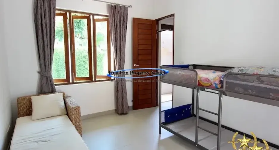 Haus zum Kauf mit 3 Zimmer in Sam Roi Yot, Prachuap Khiri Khan