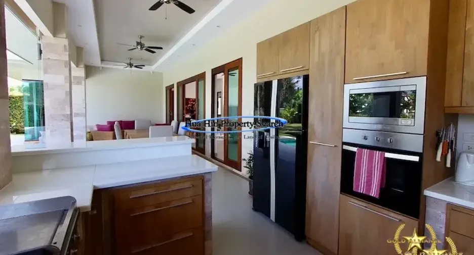 Haus zum Kauf mit 3 Zimmer in Sam Roi Yot, Prachuap Khiri Khan