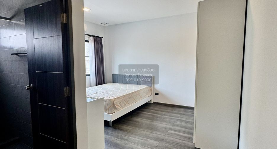 For rent 3 bedrooms townhouse in Bang Phli, Samut Prakan