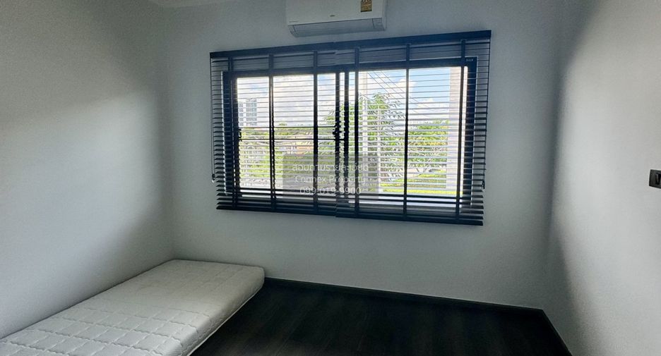 For rent 3 bedrooms townhouse in Bang Phli, Samut Prakan