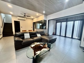For rent 3 bedrooms townhouse in Bang Phli, Samut Prakan