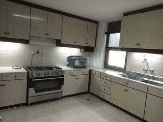 Apartamento en alquiler de 3 habitaciones en Watthana, Bangkok