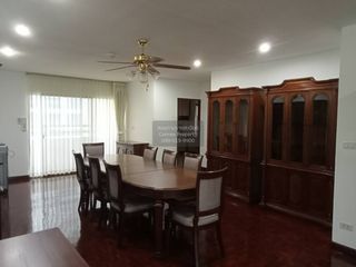 Apartamento en alquiler de 3 habitaciones en Watthana, Bangkok