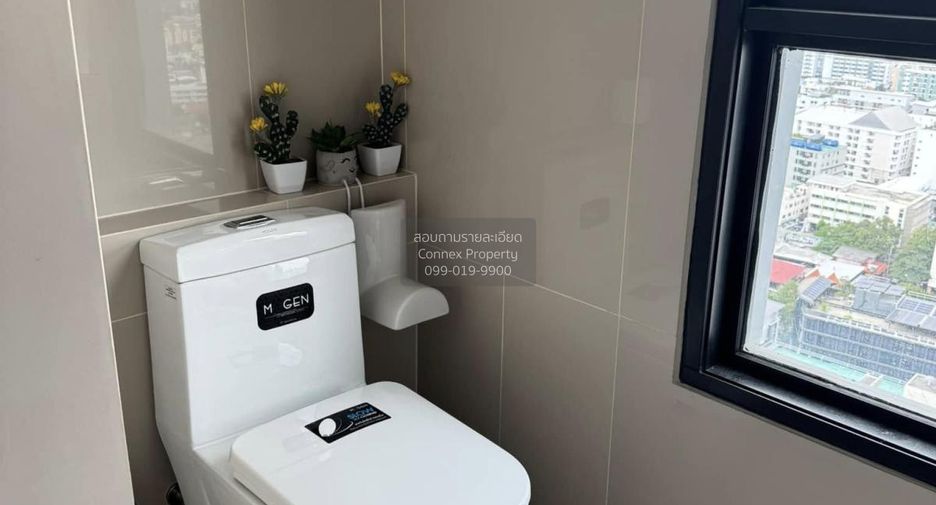 For rent 2 bedrooms condo in Huai Khwang, Bangkok