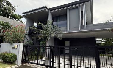 For rent 4 bedrooms house in Bang Kapi, Bangkok