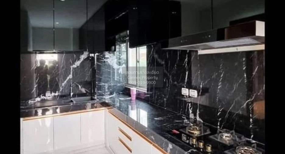 For rent 5 bedrooms house in Mueang Nonthaburi, Nonthaburi
