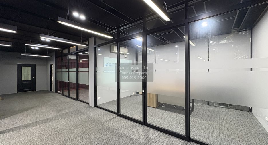 For rent 23 bedrooms office in Bang Na, Bangkok