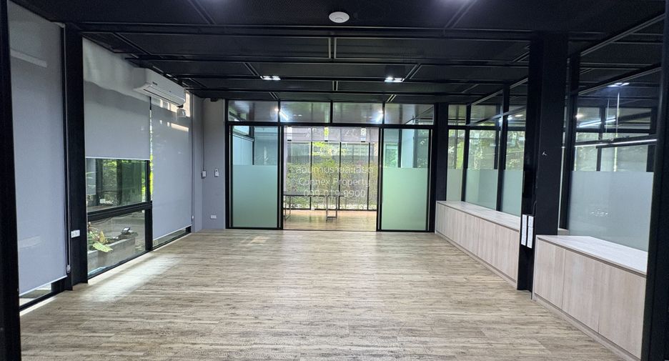 For rent 23 bedrooms office in Bang Na, Bangkok
