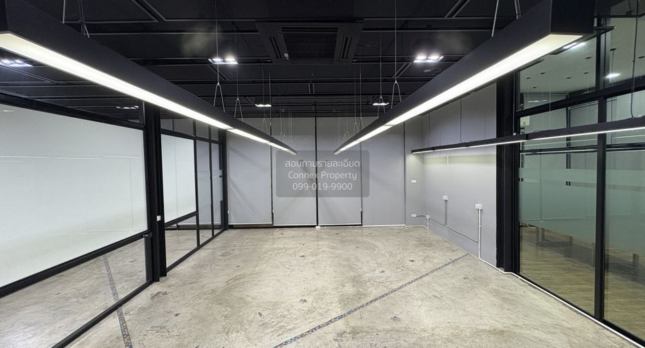 For rent 23 bedrooms office in Bang Na, Bangkok