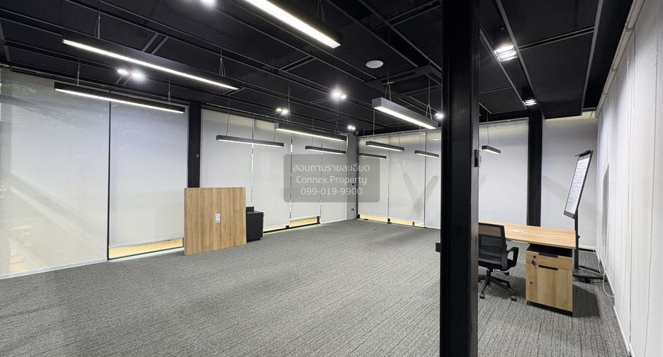 For rent 23 bedrooms office in Bang Na, Bangkok