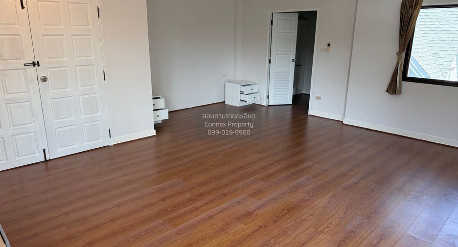 For rent 3 bedrooms house in Khan Na Yao, Bangkok