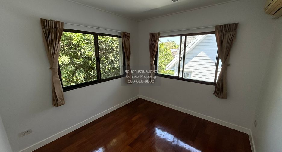 For rent 3 bedrooms house in Khan Na Yao, Bangkok