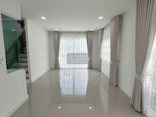 ให้เช่า 4 ห้องนอน บ้านเดี่ยว ใน เมืองสมุทรปราการ, สมุทรปราการ
