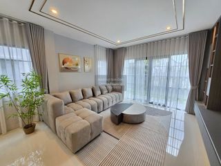 出租 5 卧室 独立屋 在 Bang Phli, Samut Prakan