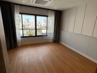 Wohnung zur Miete mit 2 Zimmer in Khlong Toei, Bangkok