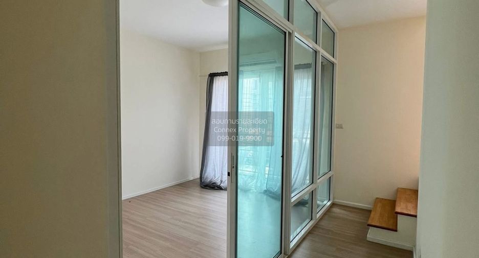 Casa adosada en alquiler de 3 habitaciones en Prawet, Bangkok