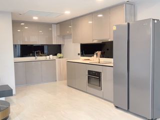 For rent 3 bedrooms condo in Watthana, Bangkok