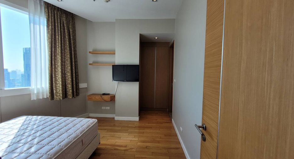 For rent 3 ベッドルーム condo in Khlong Toei, Bangkok