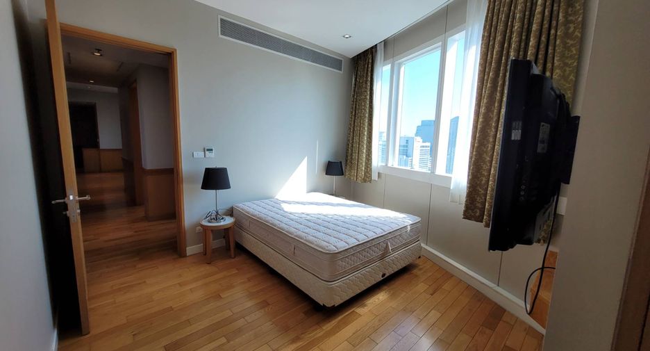For rent 3 ベッドルーム condo in Khlong Toei, Bangkok