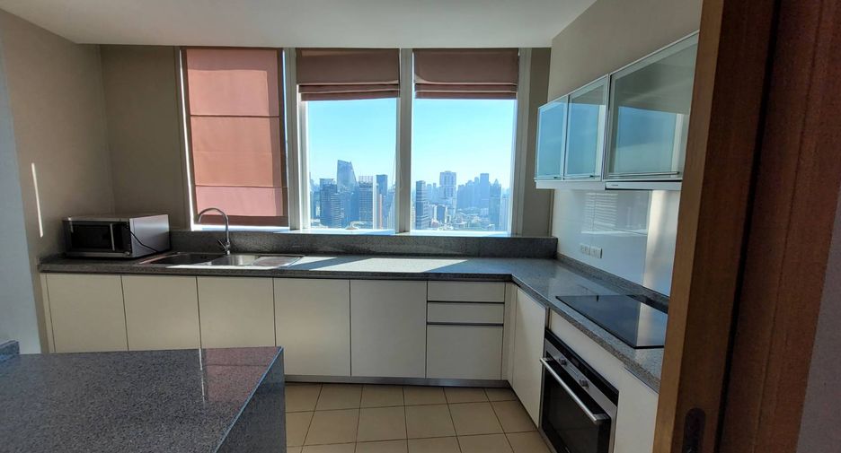 For rent 3 ベッドルーム condo in Khlong Toei, Bangkok