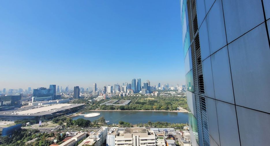 For rent 3 ベッドルーム condo in Khlong Toei, Bangkok