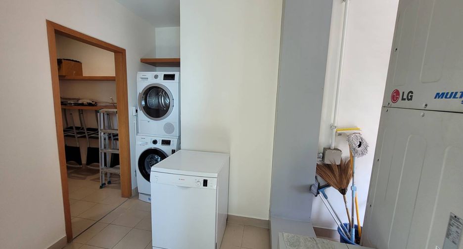 For rent 3 ベッドルーム condo in Khlong Toei, Bangkok