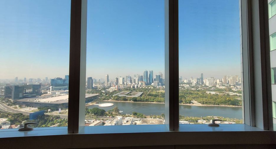 For rent 3 ベッドルーム condo in Khlong Toei, Bangkok
