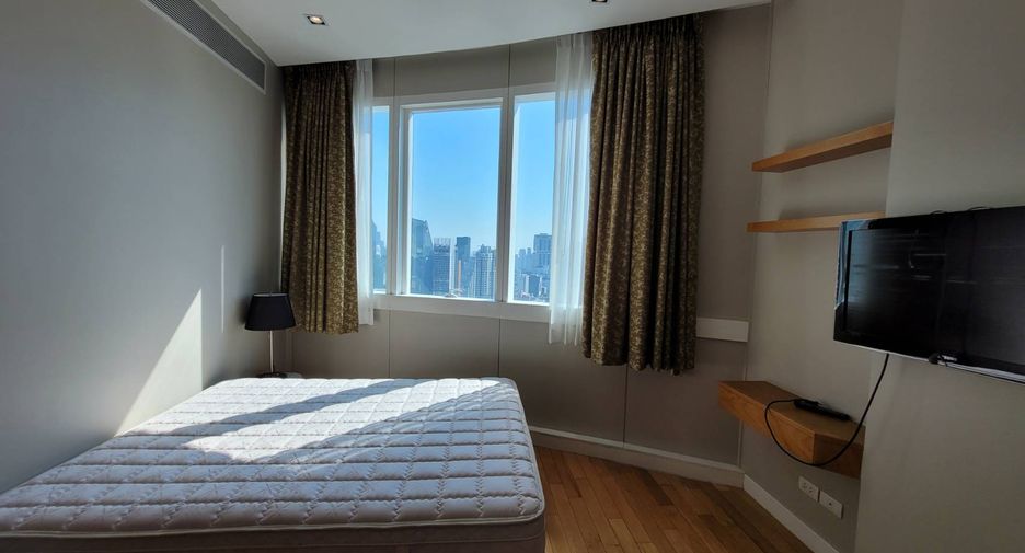 For rent 3 ベッドルーム condo in Khlong Toei, Bangkok