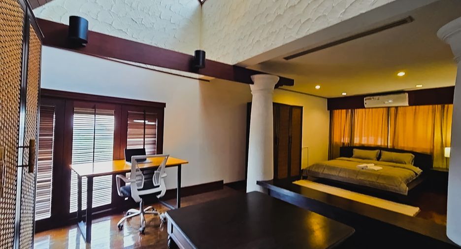For rent 3 bedrooms condo in Bang Lamung, Chonburi