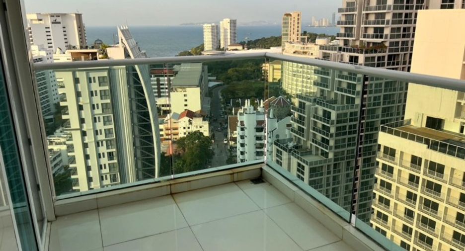 For sale 2 bedrooms condo in Pratumnak, Pattaya
